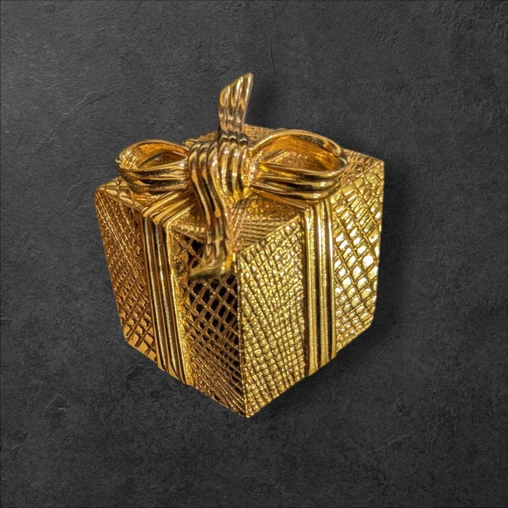 Napier Vintage Gold Tone Christmas Present Gift Box Brooch Pin Festive Holiday